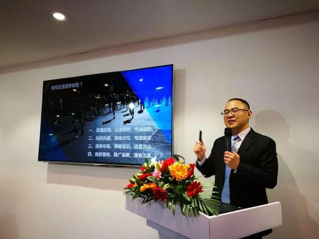 2.webp.jpg 2.webp.jpg