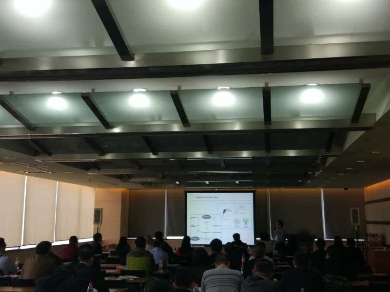 奧創(chuàng) 1.jpg