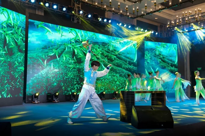 邁克28.png 邁克28.png