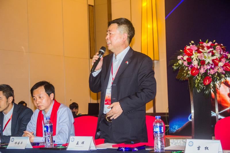 分會聶暉發(fā)言.jpg 分會聶暉發(fā)言.jpg